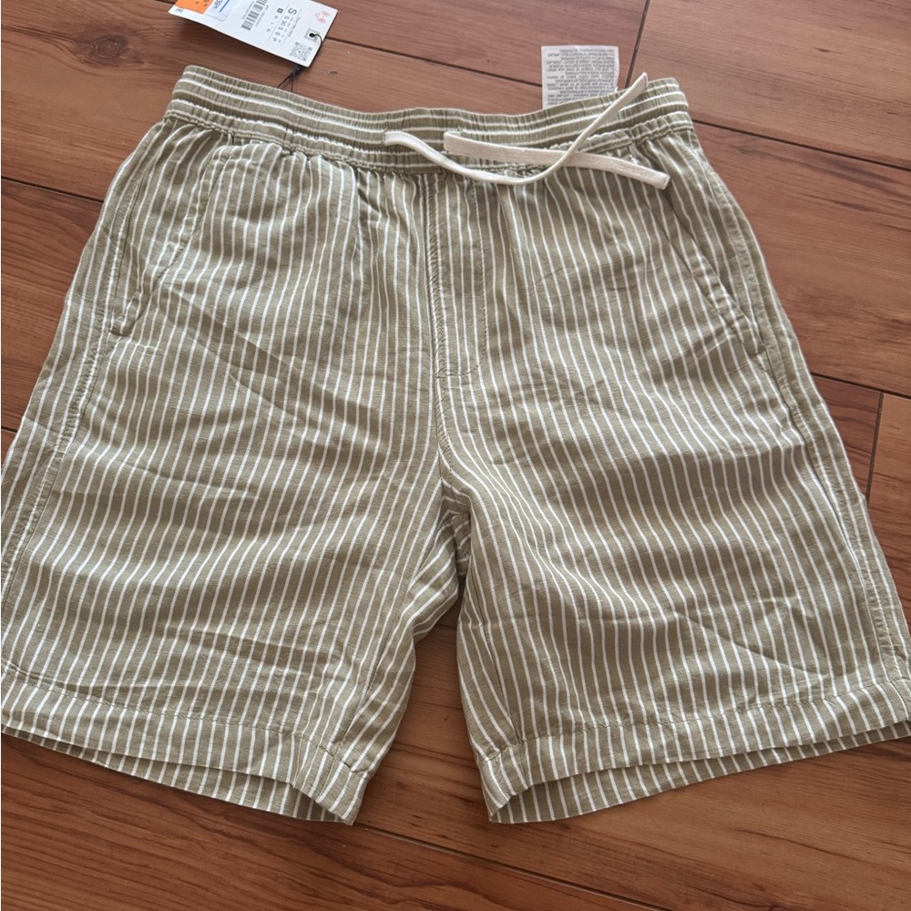 Zara Beige Striped Men's Shorts